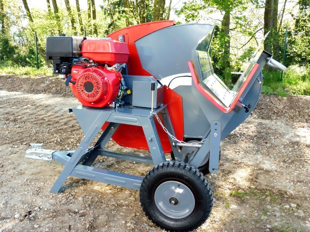 Scie-circulaire-a-chevalet-TH700-expert-chassis-routier-2.jpg