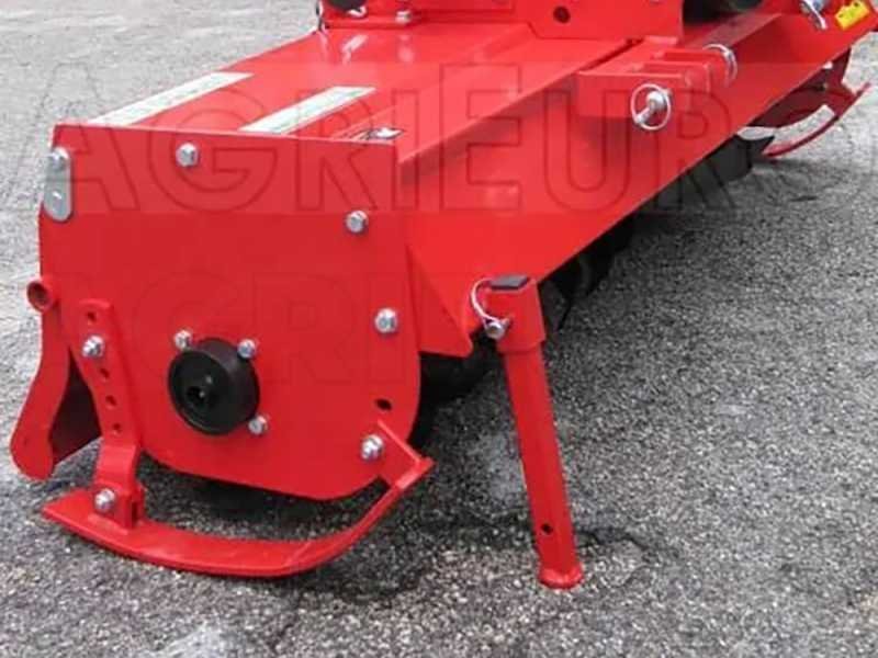 fraise-tracteur-srie-medium-avec-dport-mcanique-agrieuro-ur-168-caractristiques-4328_2_1663941623_IMG_632dbbf7654dd.jpg