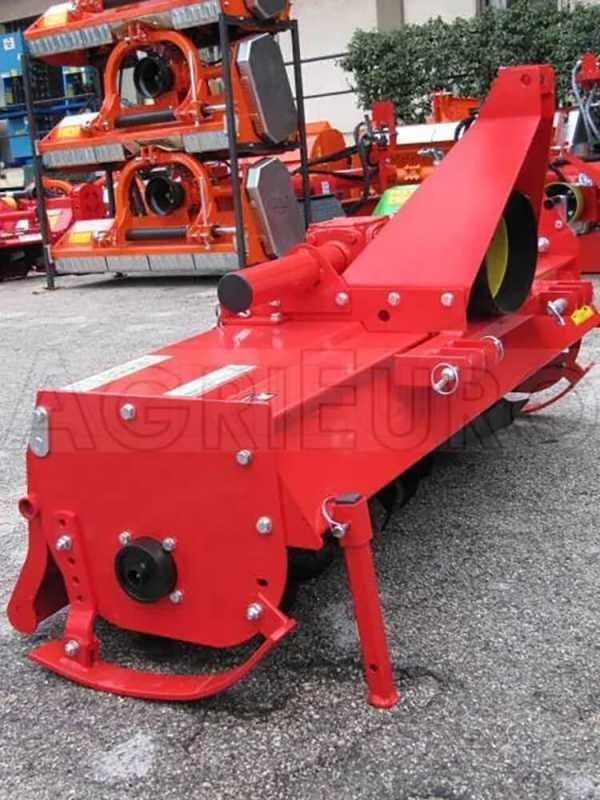 fraise-tracteur-srie-medium-avec-dport-mcanique-agrieuro-ur-168-fraise-rotative-tracteur-agrieuro-ur-168-4328_1_1663941623_IMG_632dbbf70639e.jpg