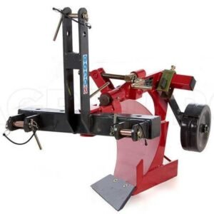 Charrue monosoc GeoTech DP20 pour tracteur – Structure renforcée et roue de profondeur