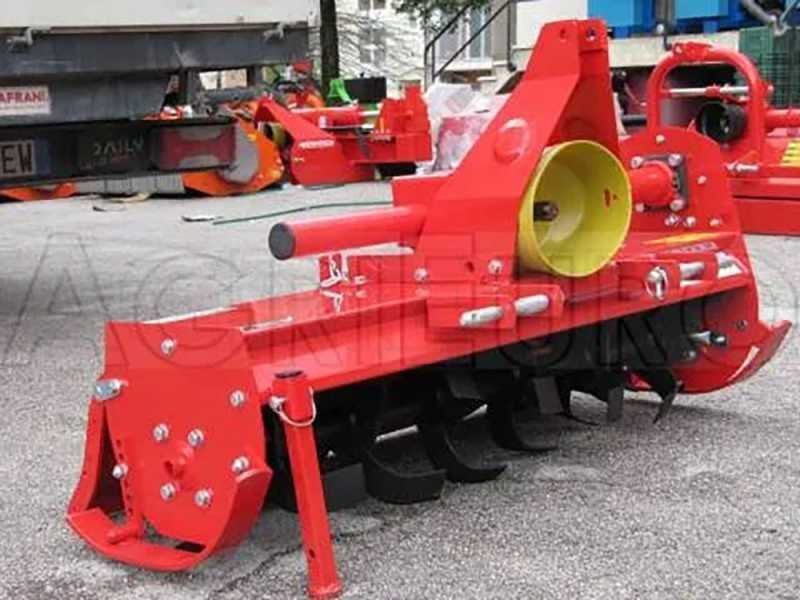 fraise-agricole-sur-tracteur-srie-lgre-avec-dport-mcanique-agrieuro-ho-125-fraise-agricole-agrieuro-ho-125-4324_1_1667577973_IMG_63653875c8e56.jpg